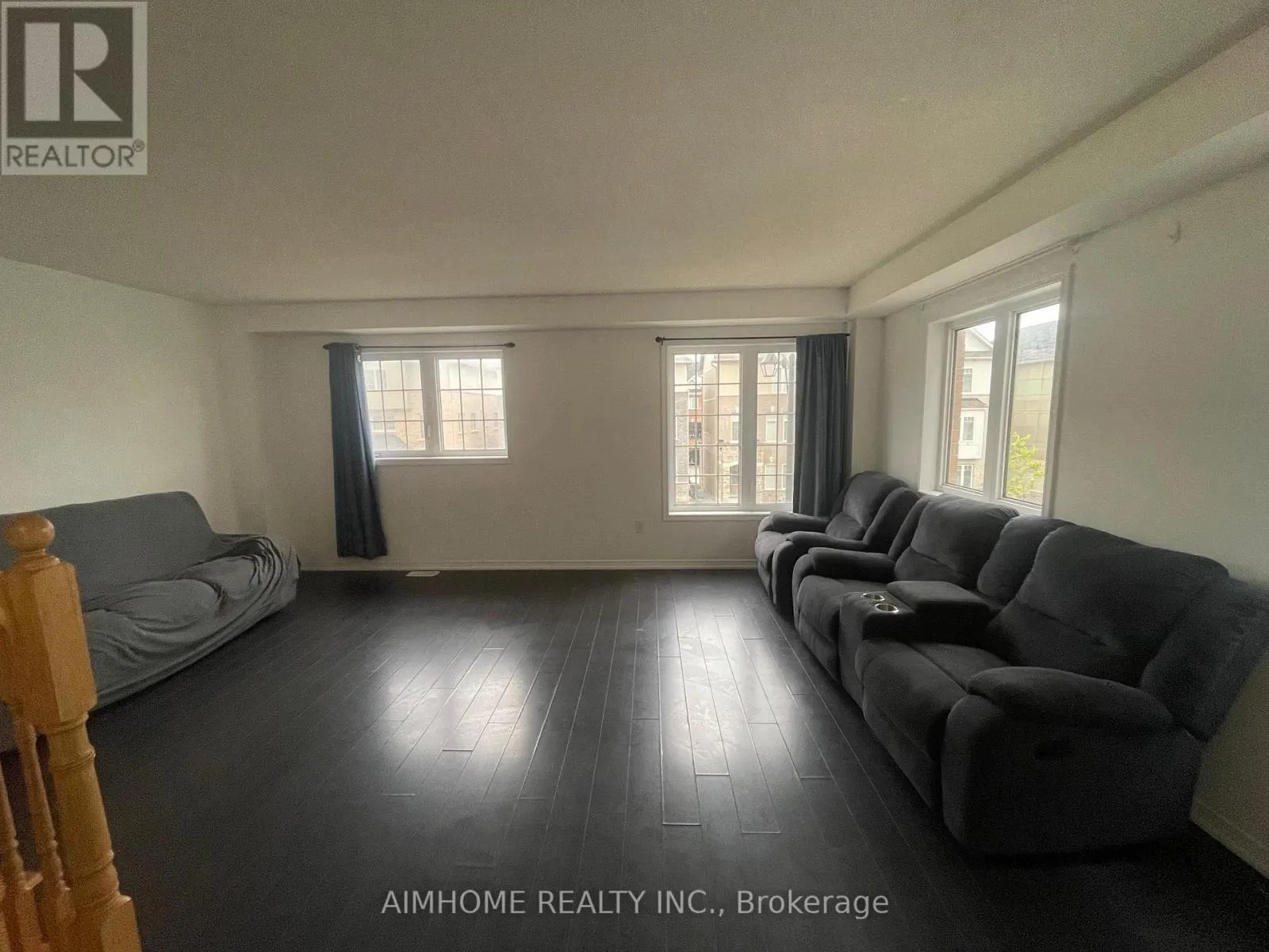 92 AINLEY ROAD