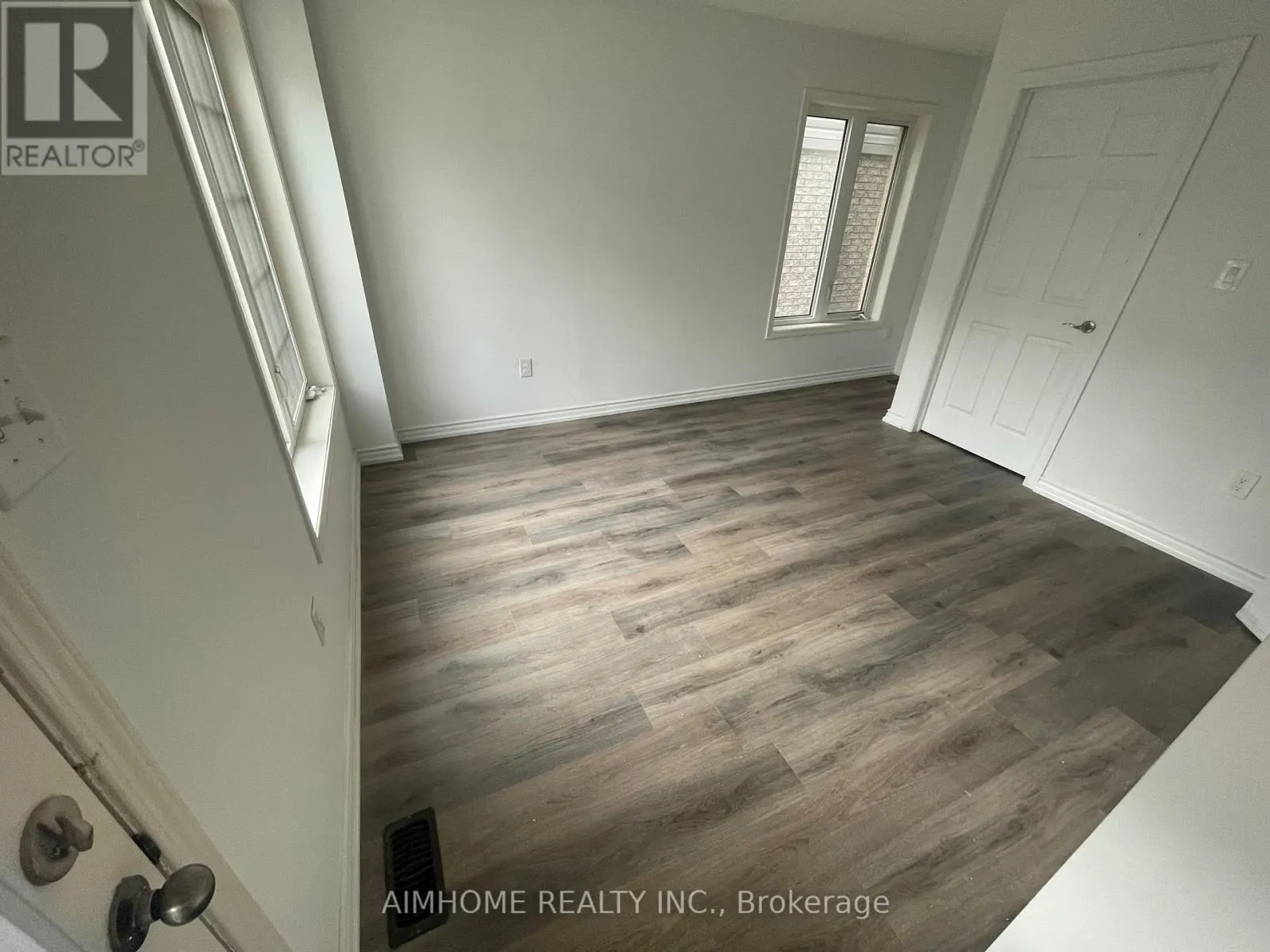 92 AINLEY ROAD