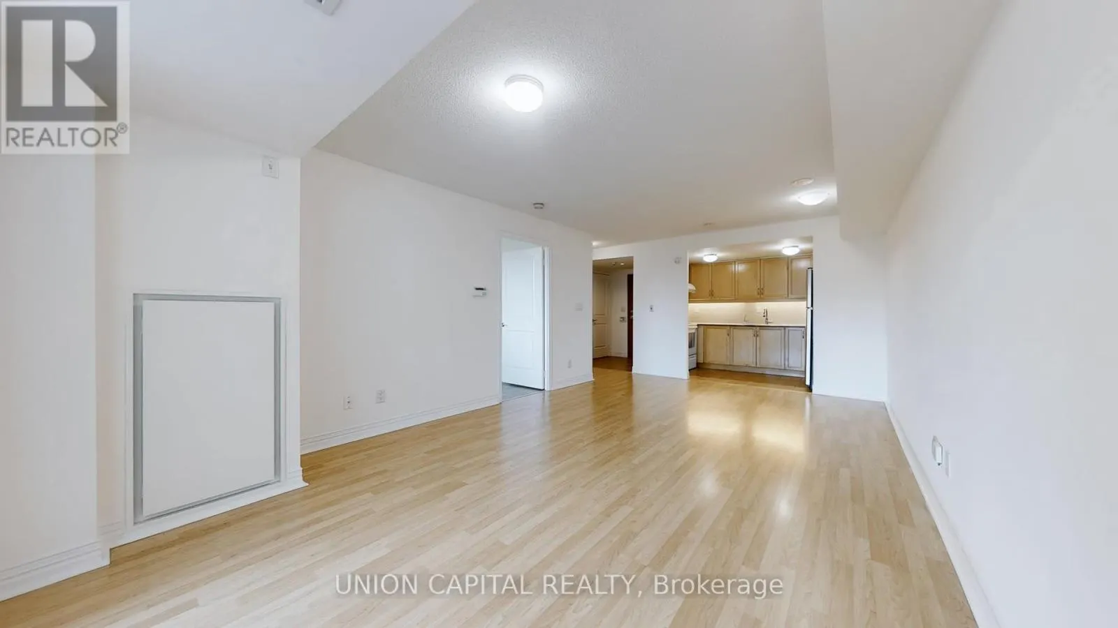 219 - 90 SCOTTFIELD DRIVE