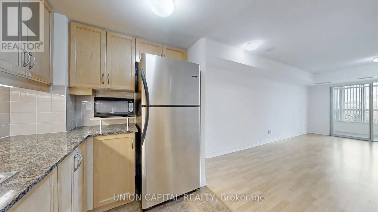 219 - 90 SCOTTFIELD DRIVE