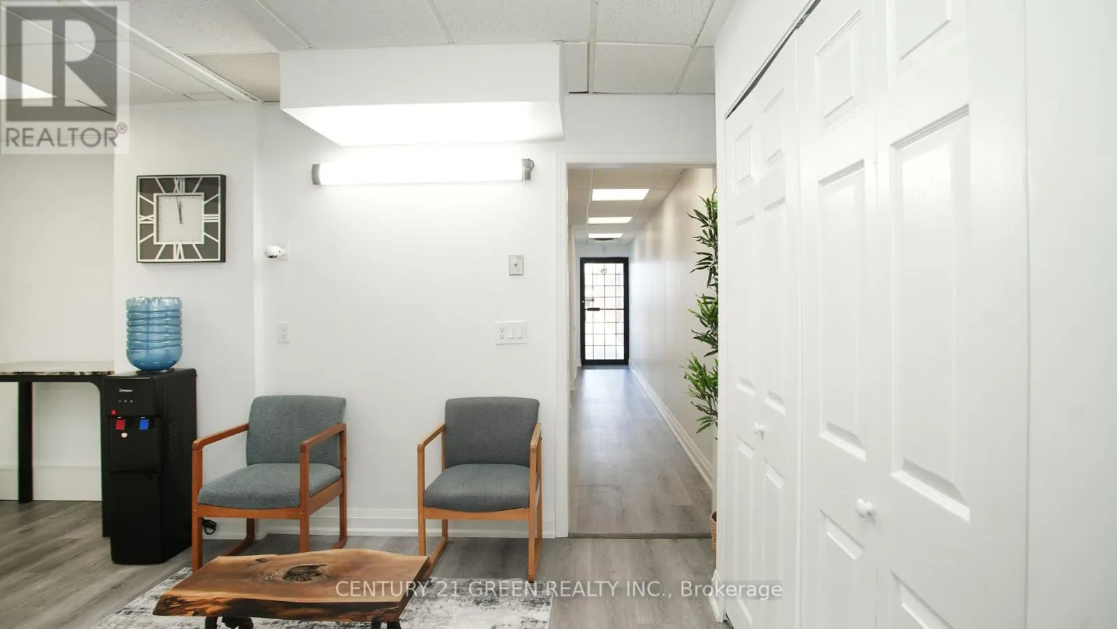 19 - 905 DILLINGHAM ROAD