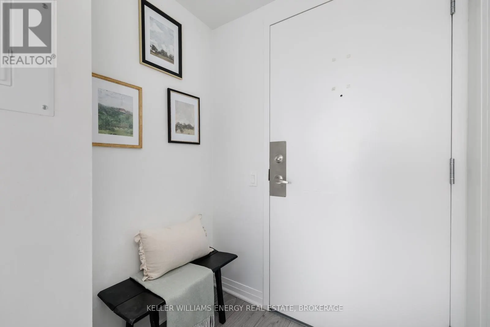 707 - 1900 SIMCOE STREET N, #707