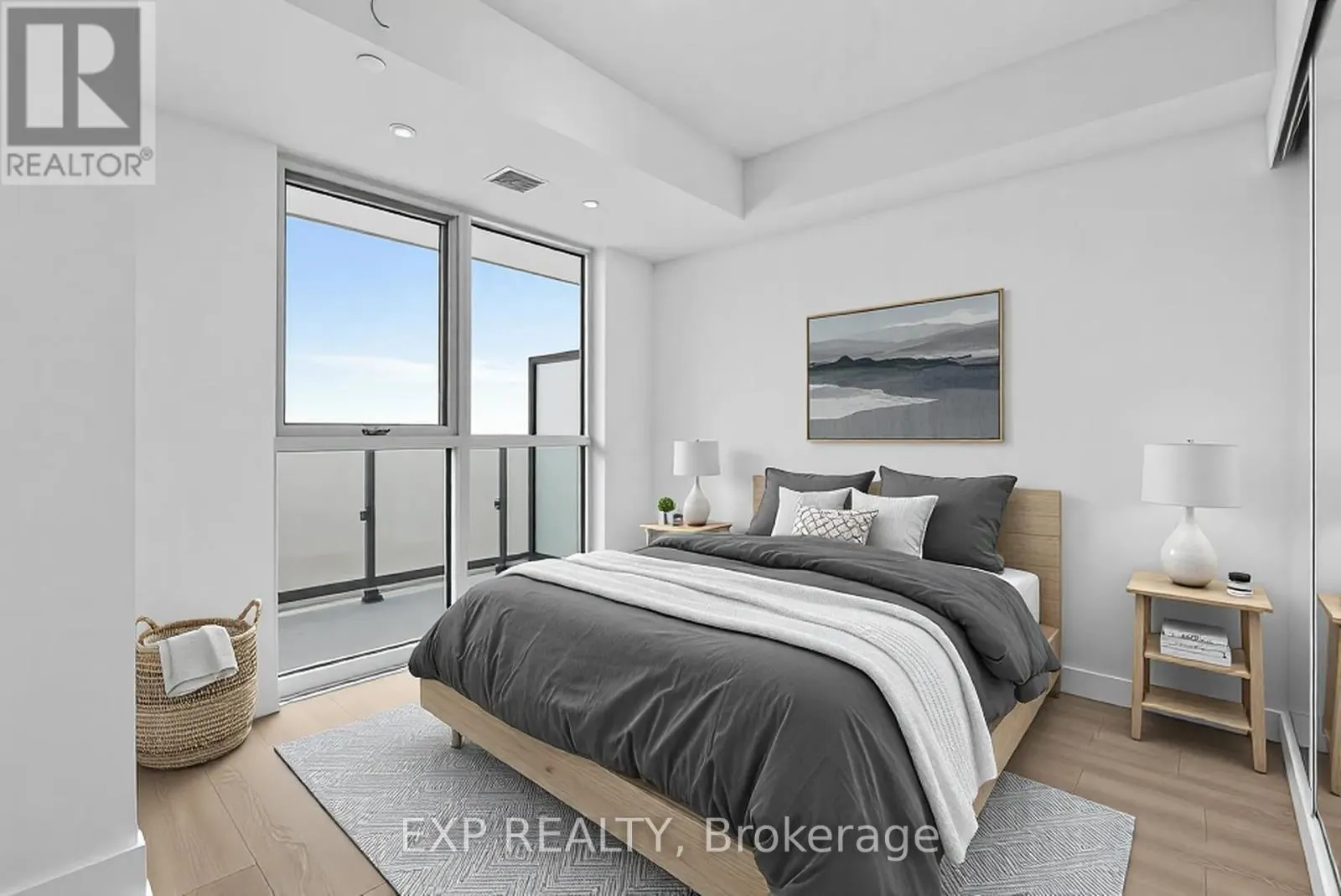 2621 - 2545 SIMCOE STREET N