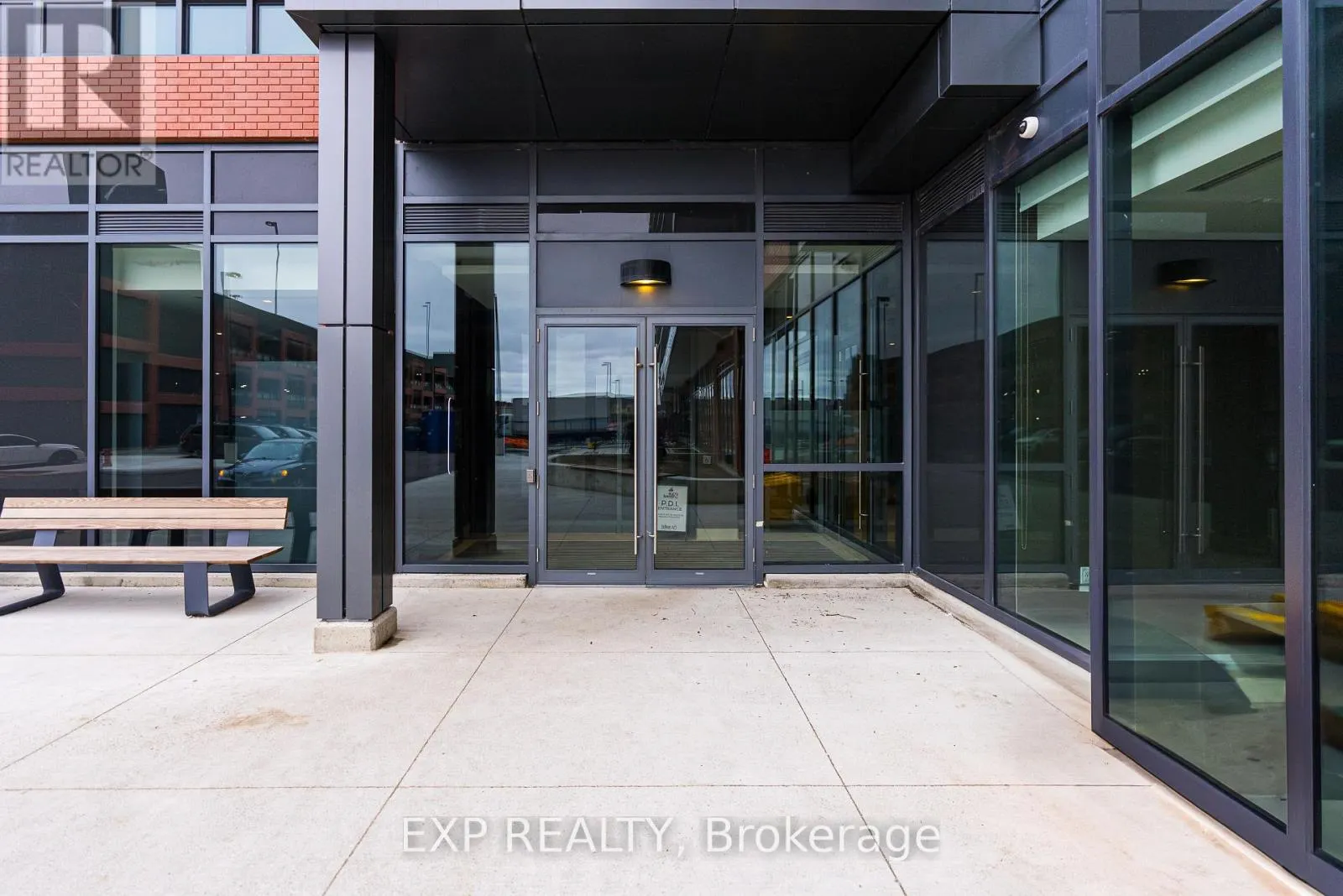 2621 - 2545 SIMCOE STREET N
