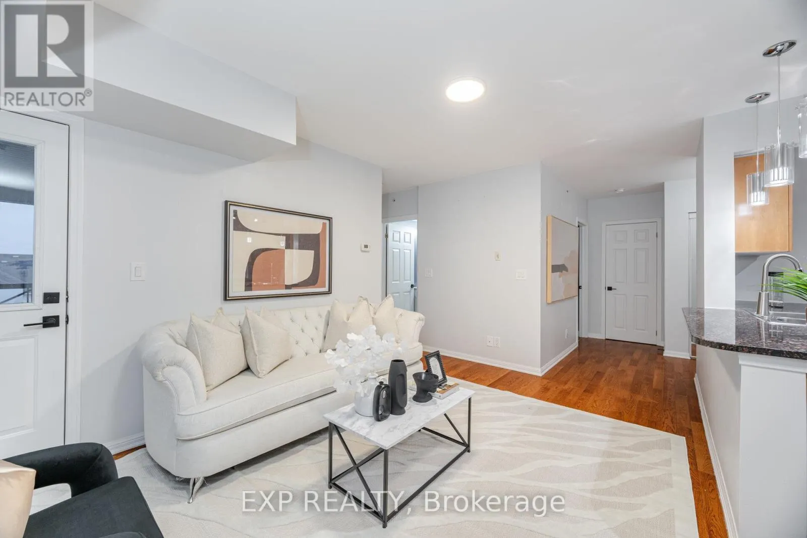 424 - 60 MENDELSSOHN STREET