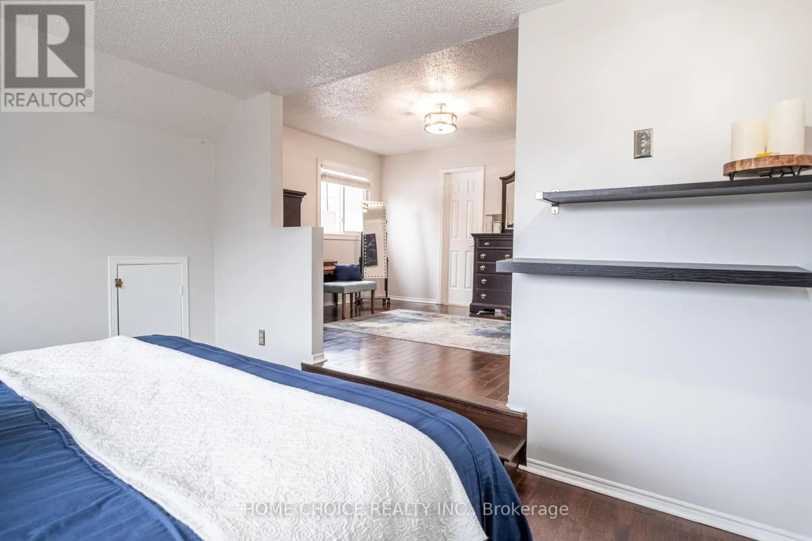 27 DONCASTER CRESCENT