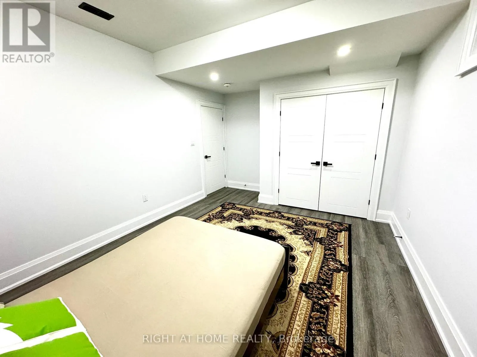 B1 - 6 GLEN MUIR DRIVE