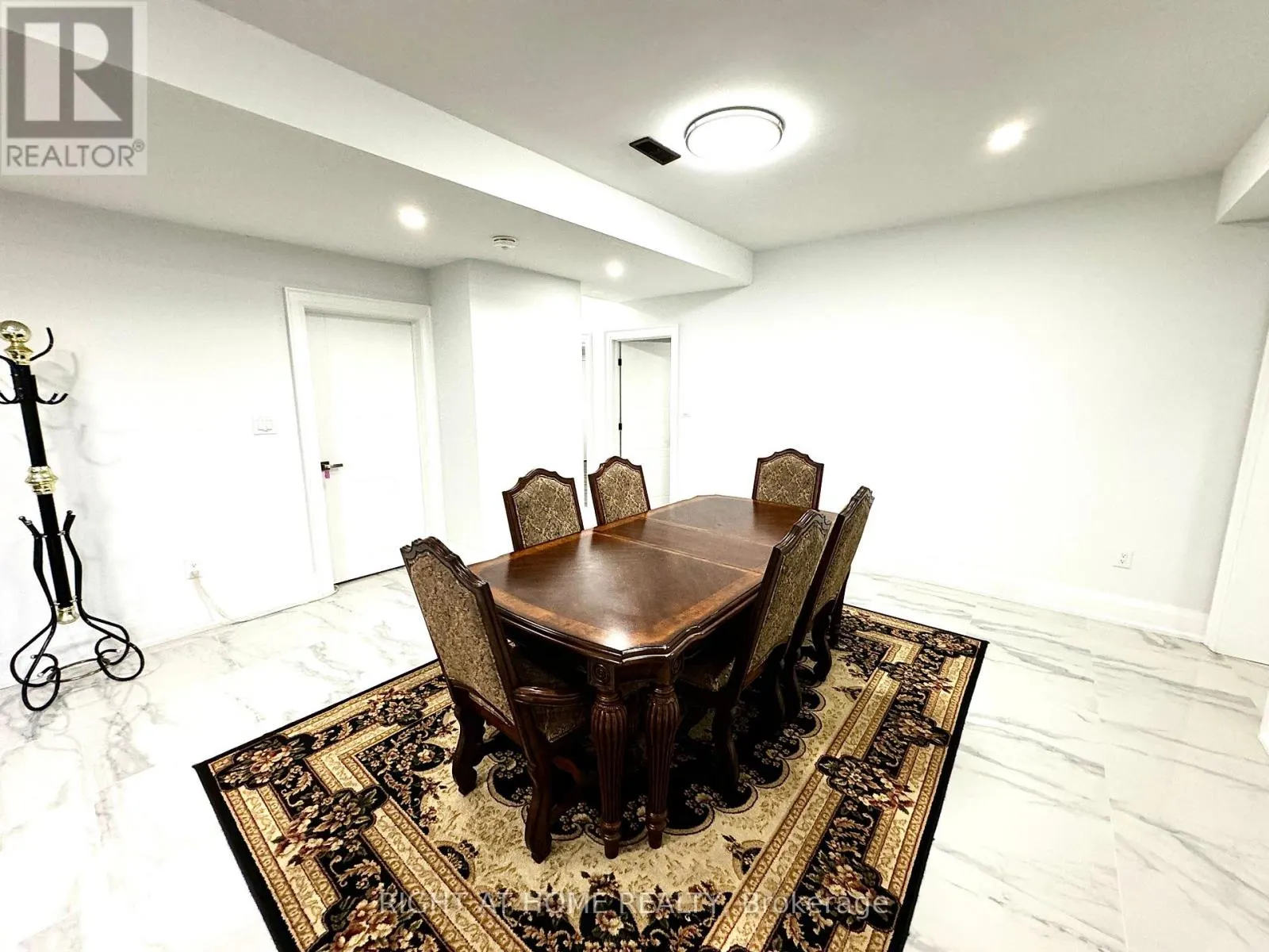 B1 - 6 GLEN MUIR DRIVE