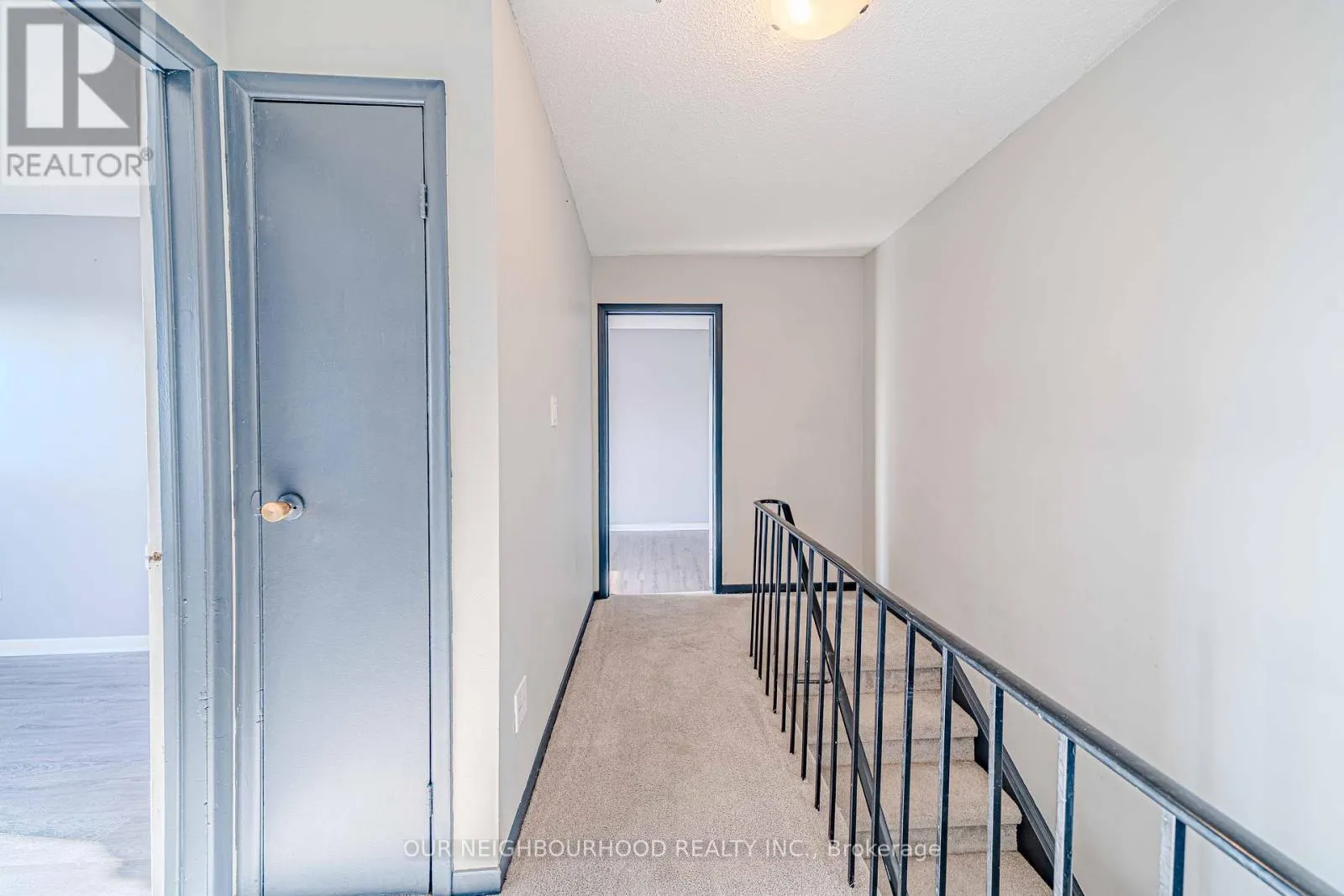56 - 960 GLEN STREET