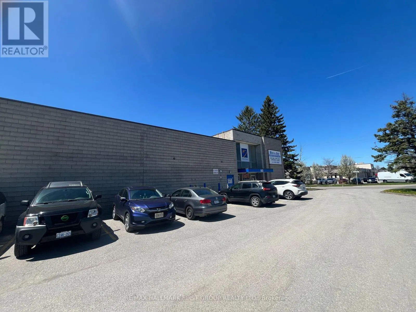 #101 - 910 BROCK ROAD