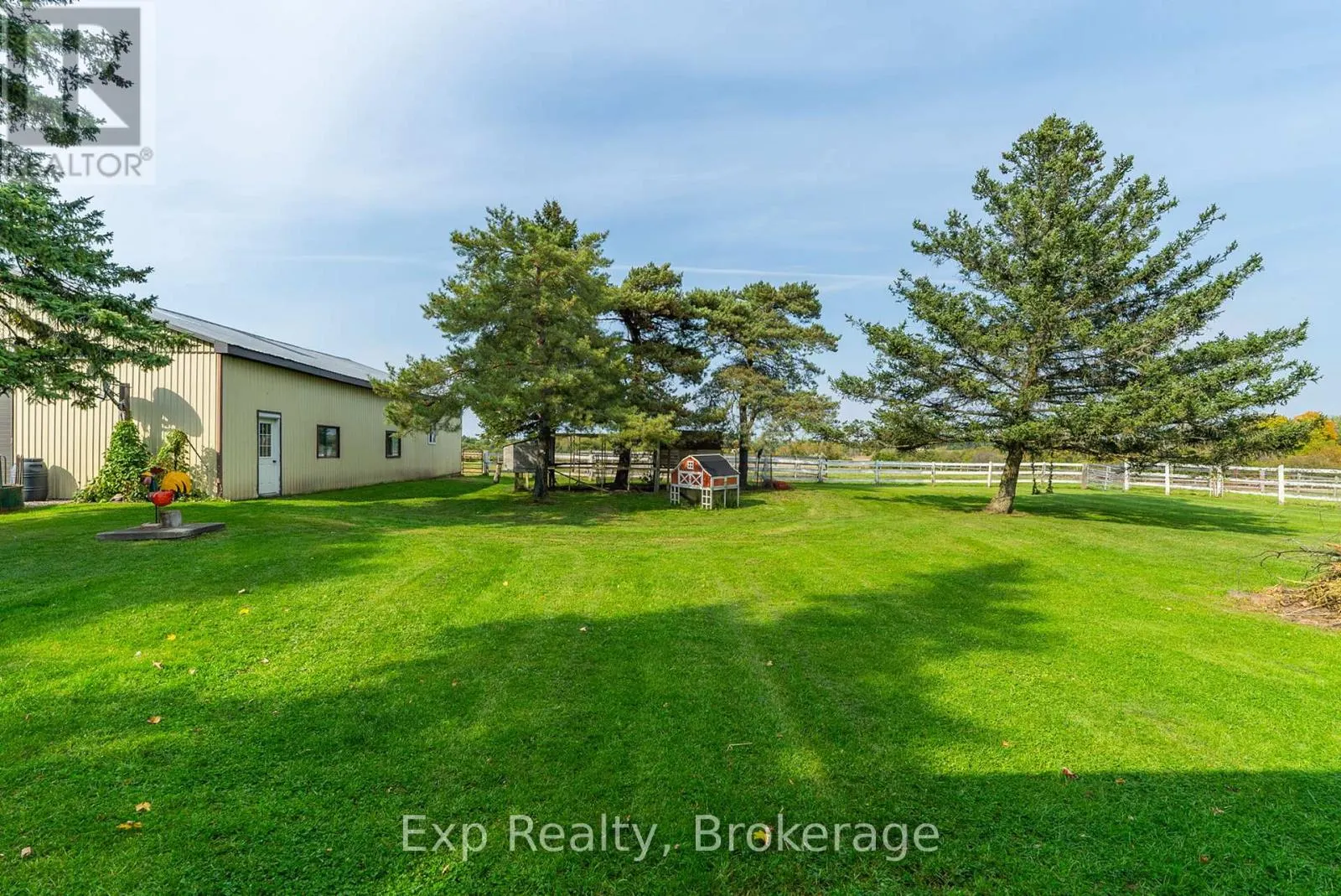 772 TOWNLINE ROAD W