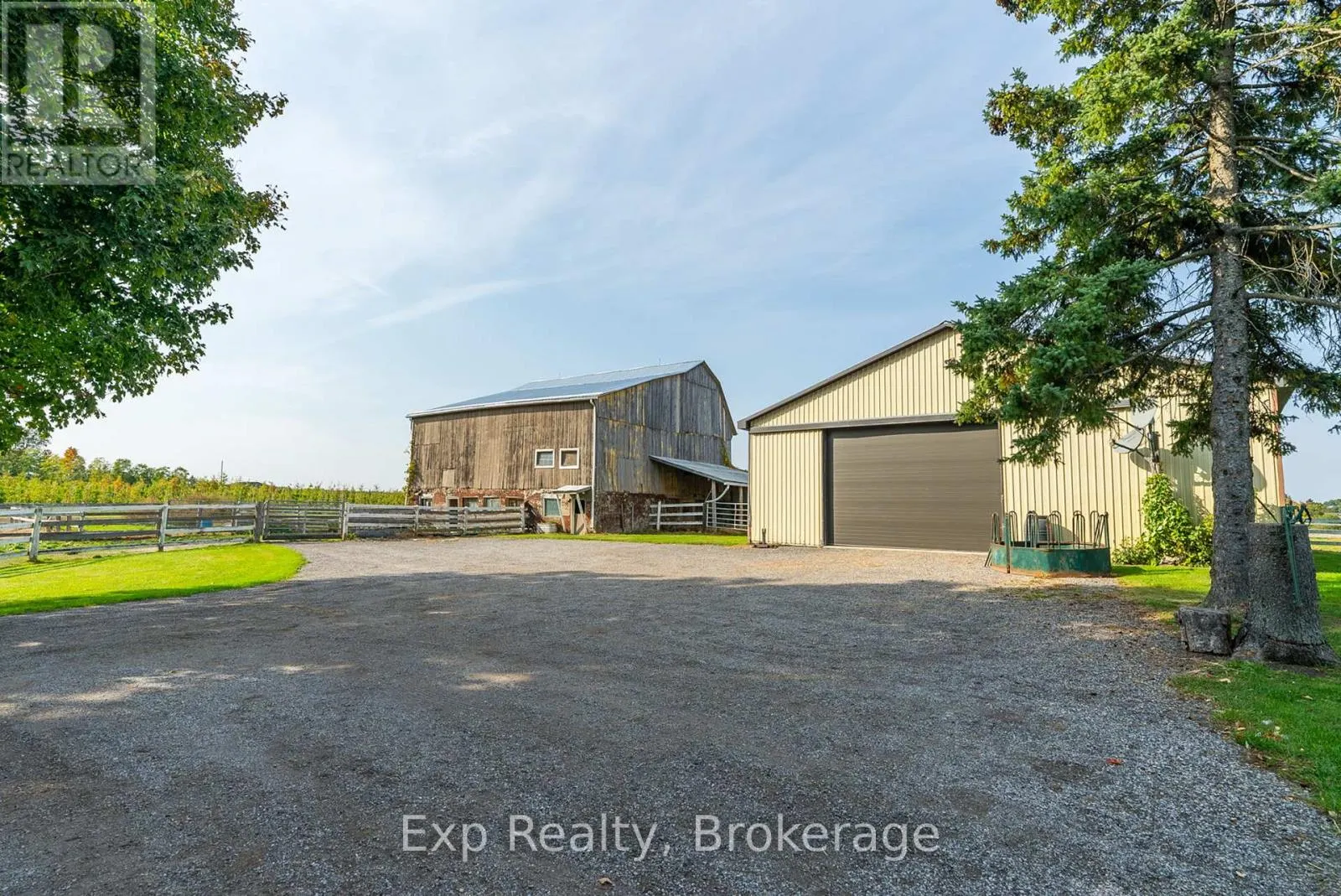 772 TOWNLINE ROAD W
