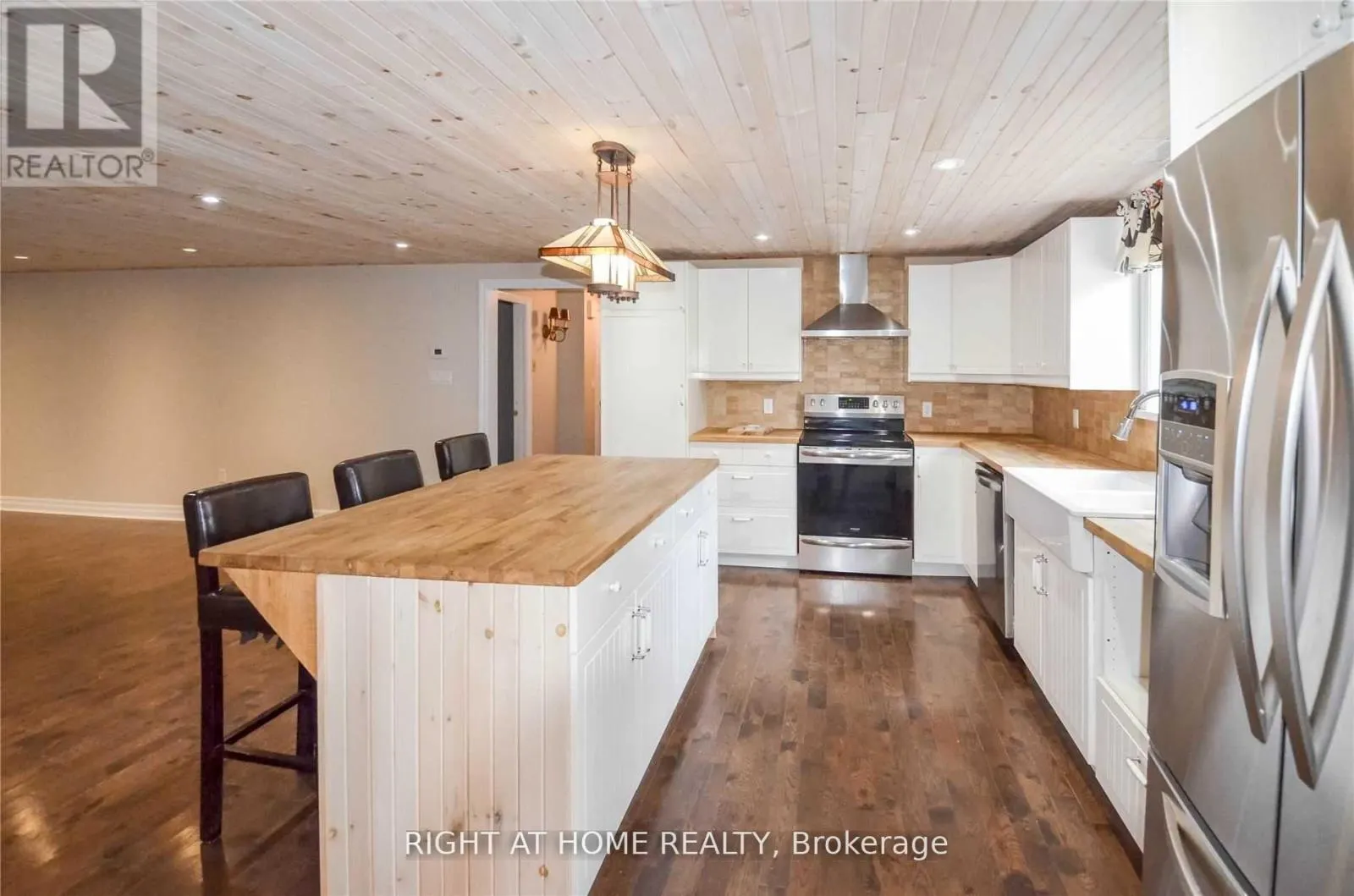 2614 HEAD ROAD