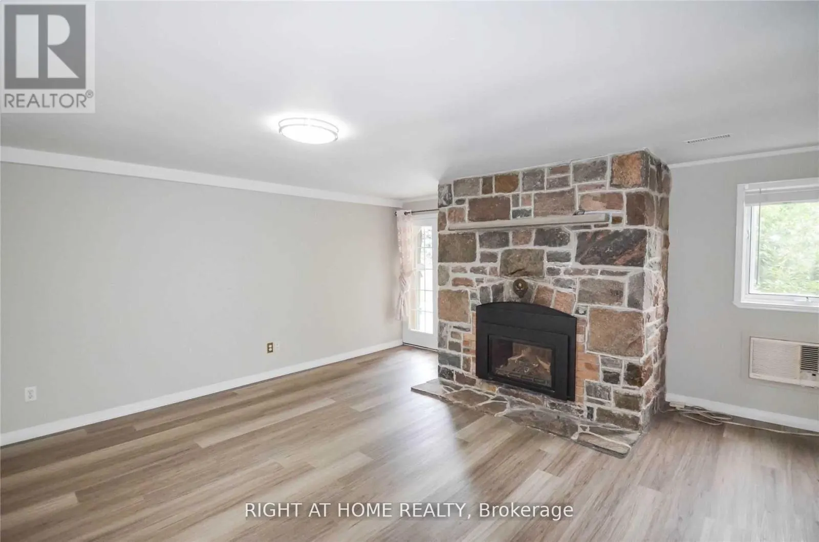 2614 HEAD ROAD