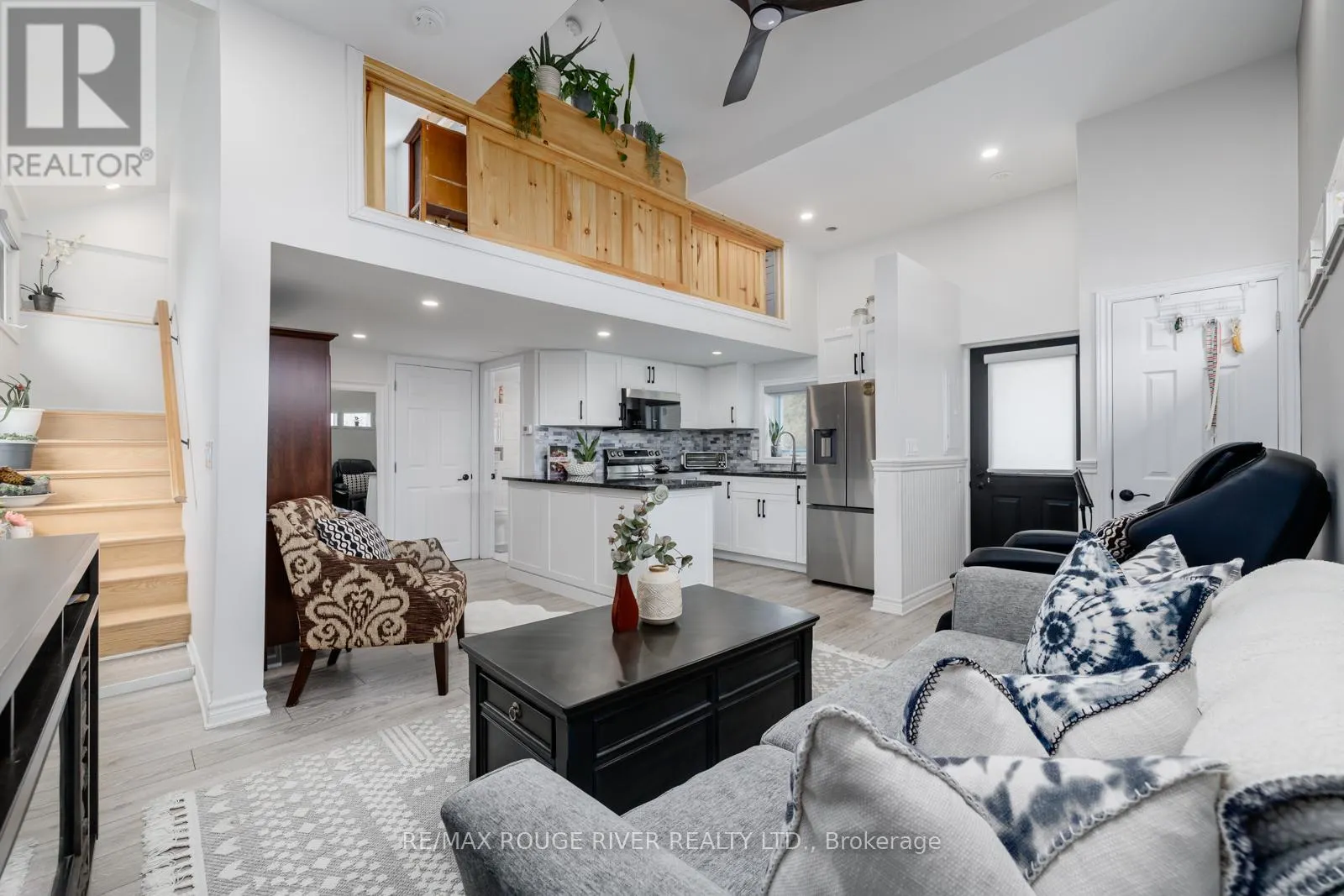 11 MIKELEN DRIVE