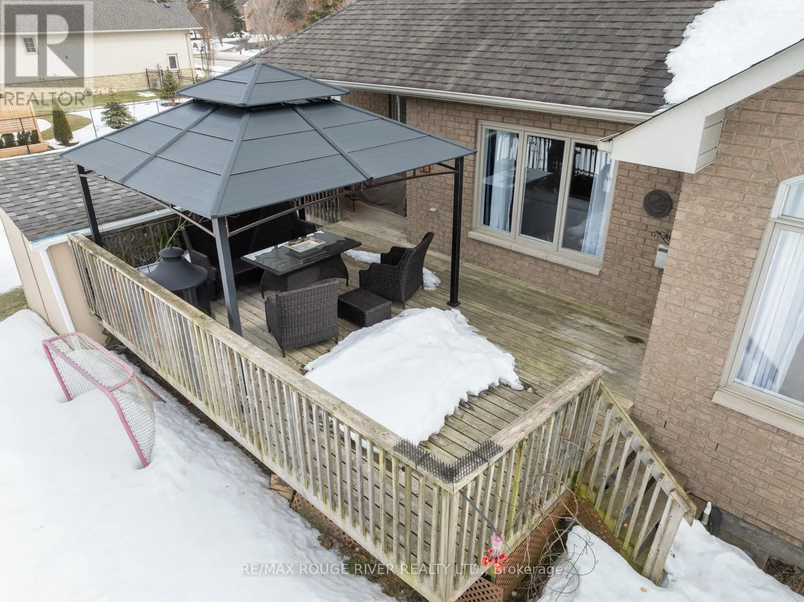 11 MIKELEN DRIVE