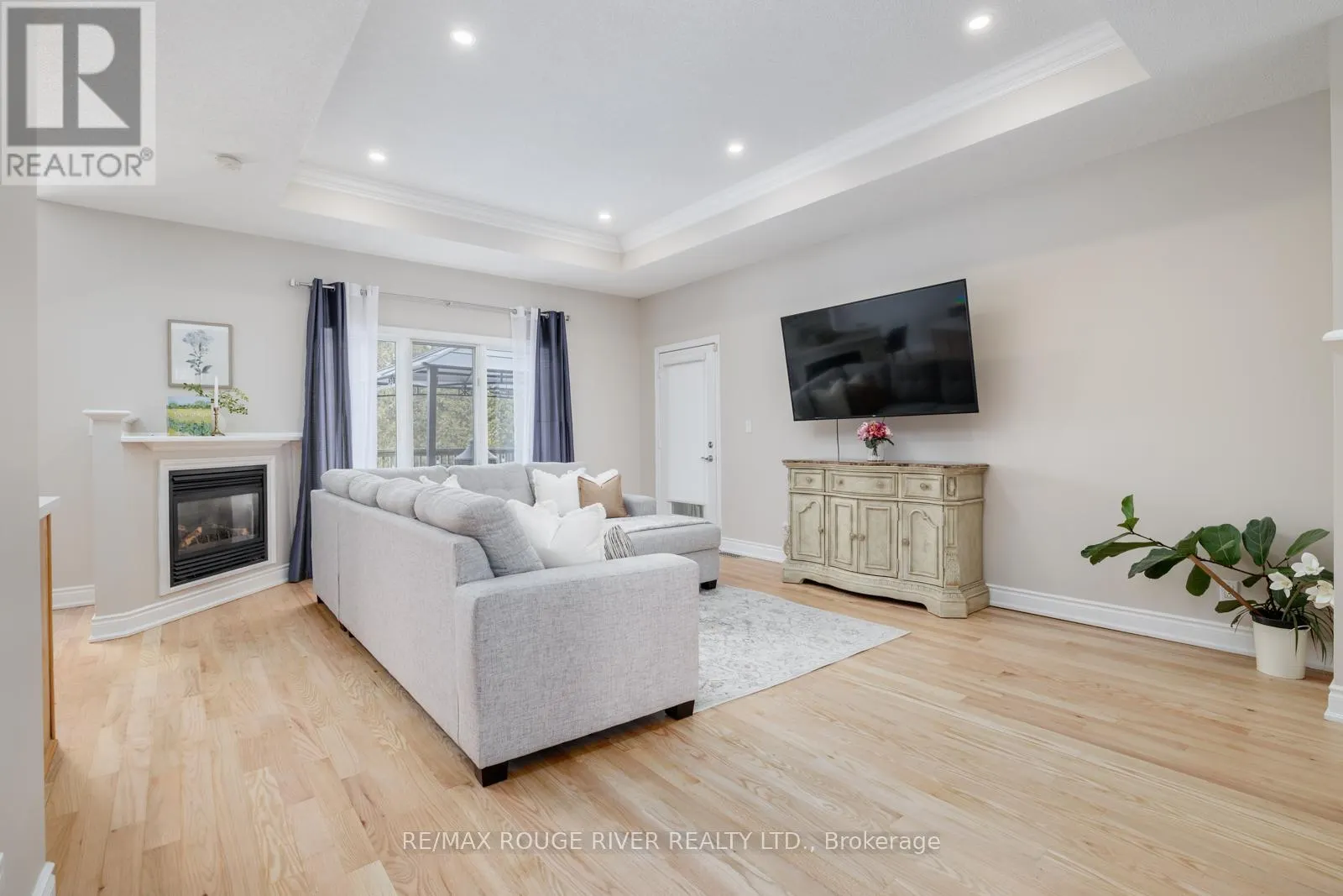 11 MIKELEN DRIVE
