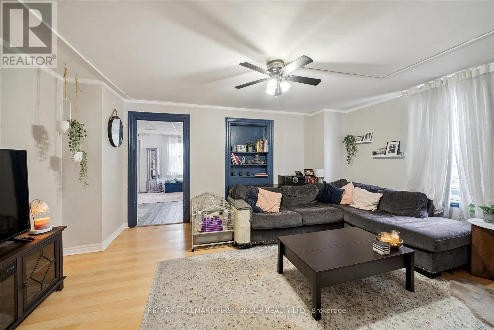 219 COCHRANE STREET