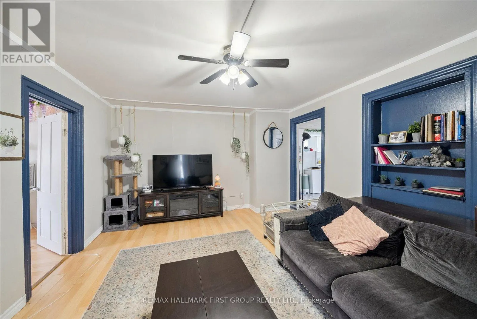 219 COCHRANE STREET