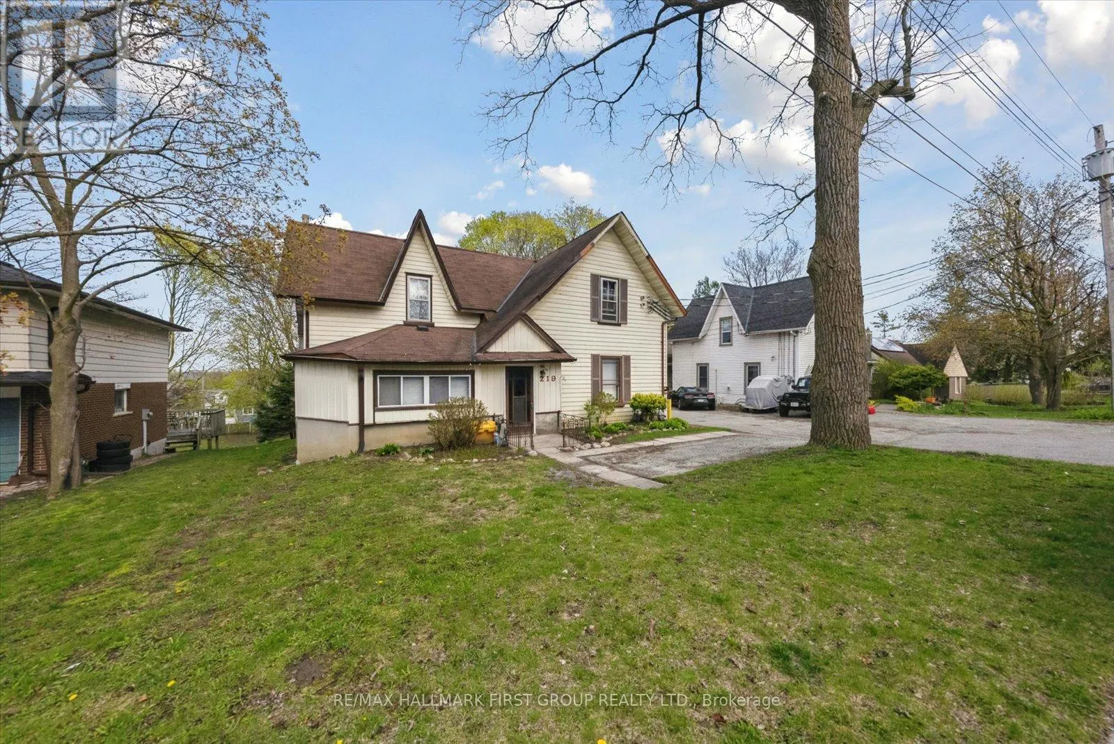 219 COCHRANE STREET