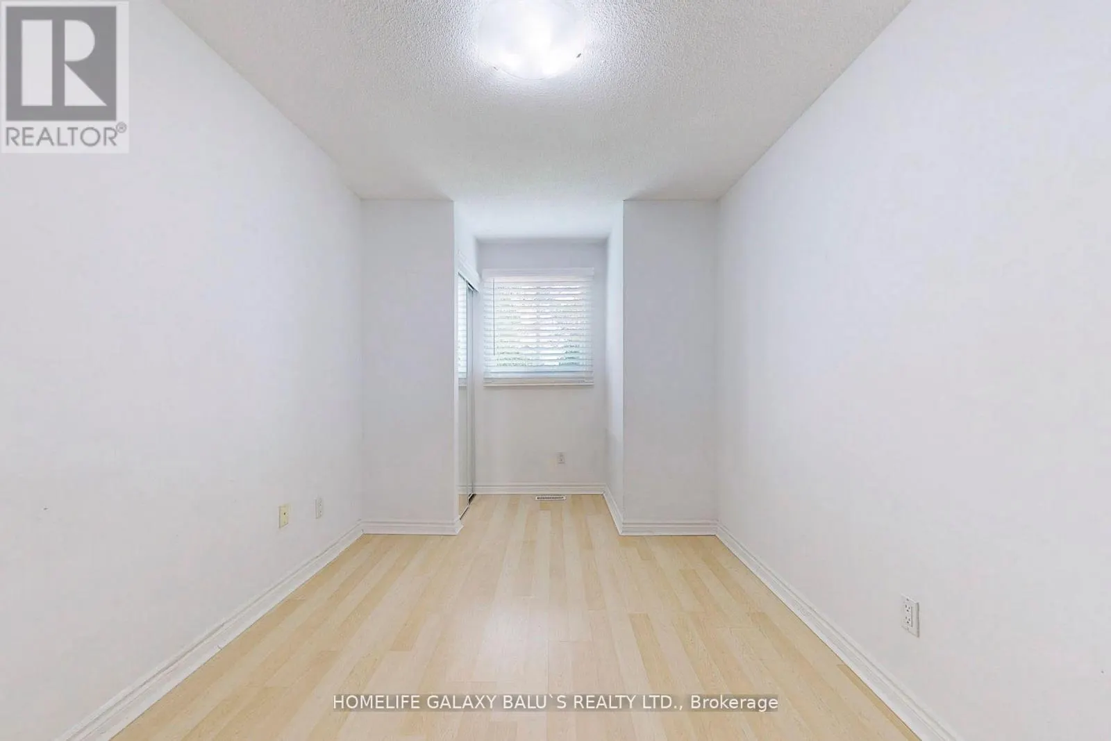 ---MAIN - 2049 BLUE RIDGE CRESCENT