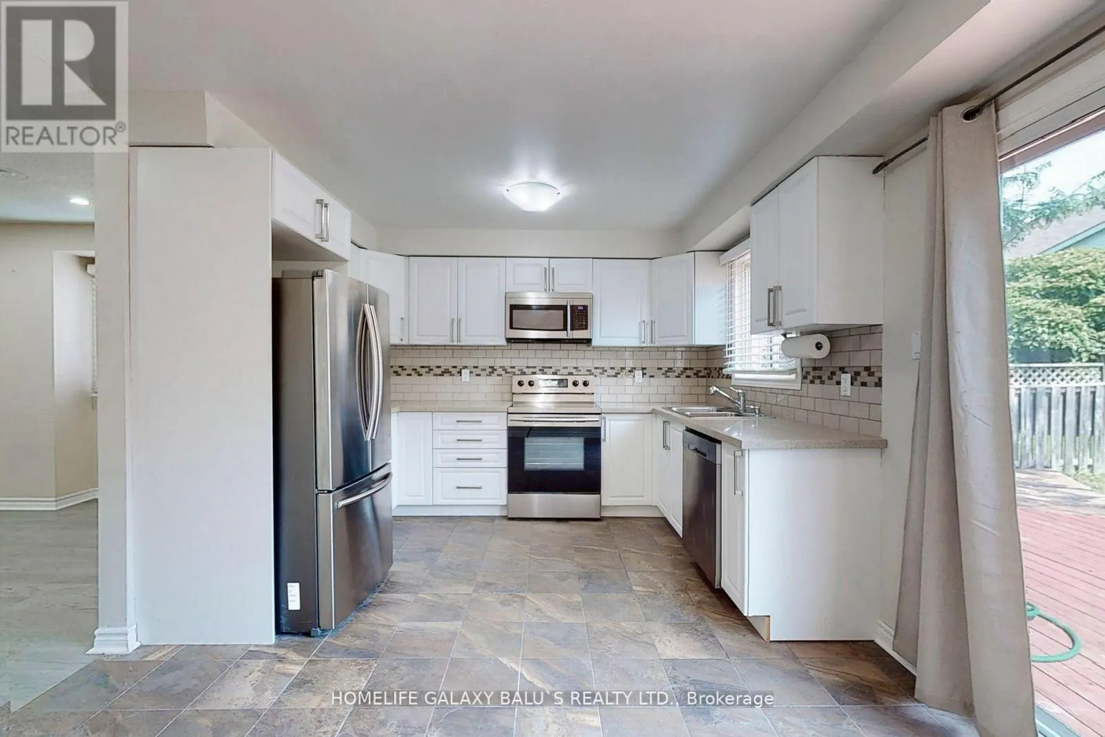 ---MAIN - 2049 BLUE RIDGE CRESCENT