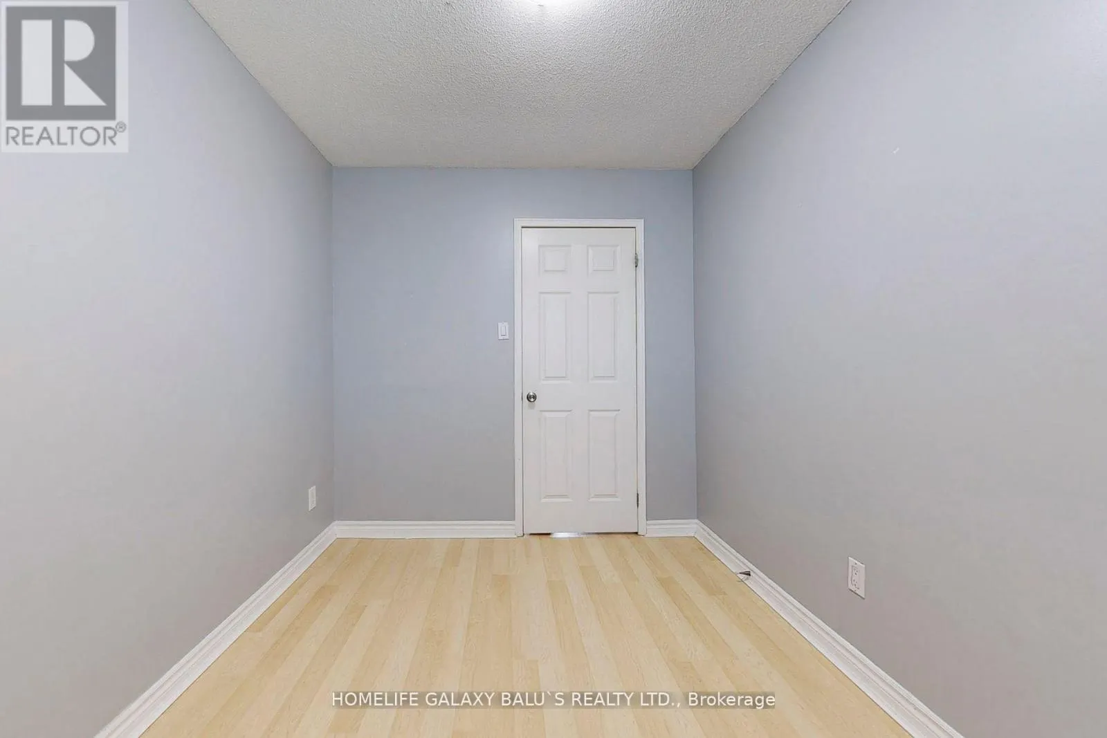 ---MAIN - 2049 BLUE RIDGE CRESCENT