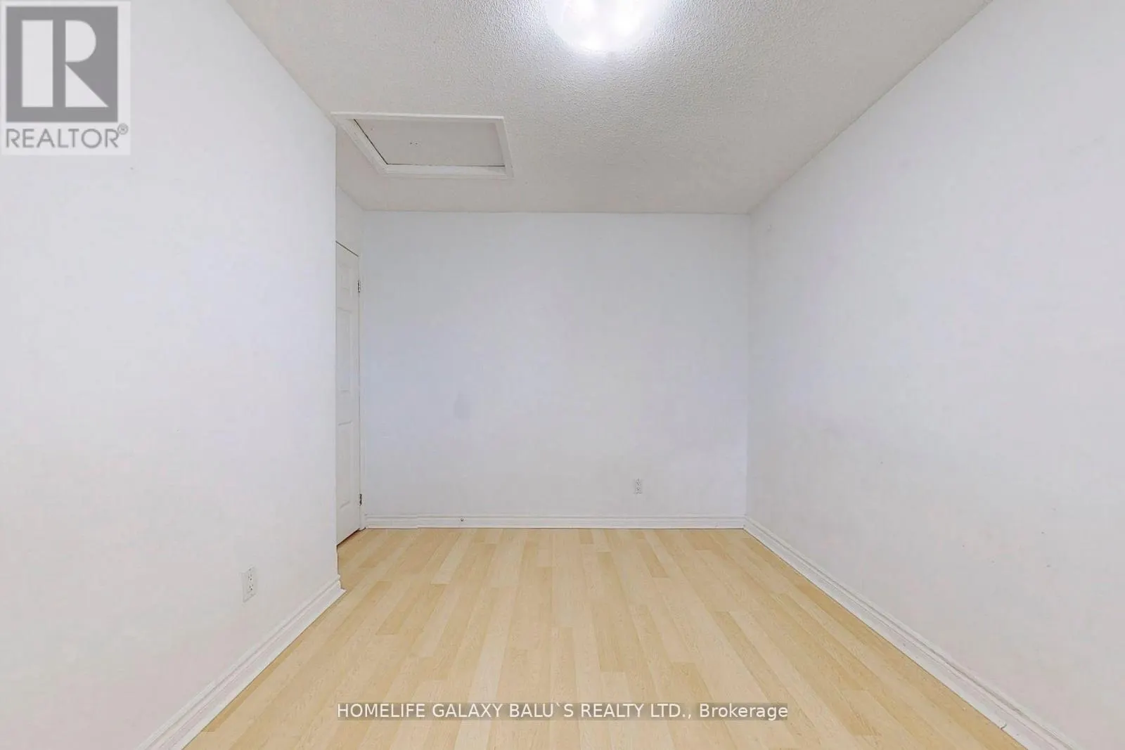 ---MAIN - 2049 BLUE RIDGE CRESCENT
