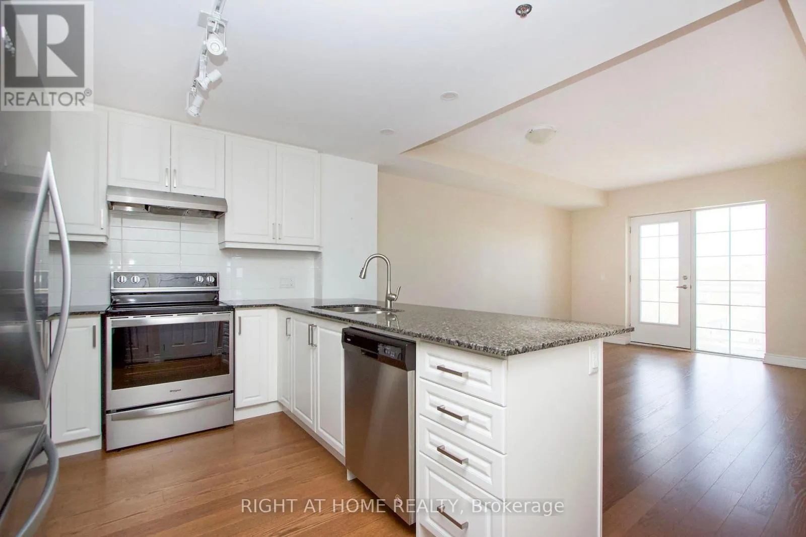 405 - 21 BROOKHOUSE DRIVE, #405