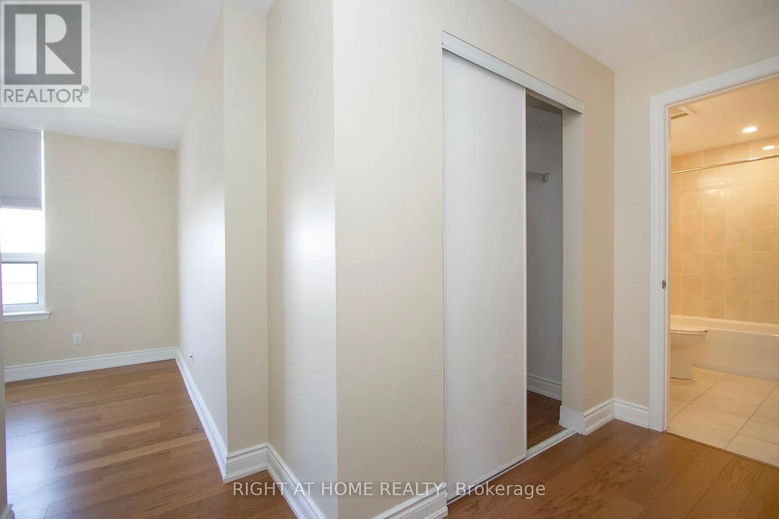 405 - 21 BROOKHOUSE DRIVE, #405