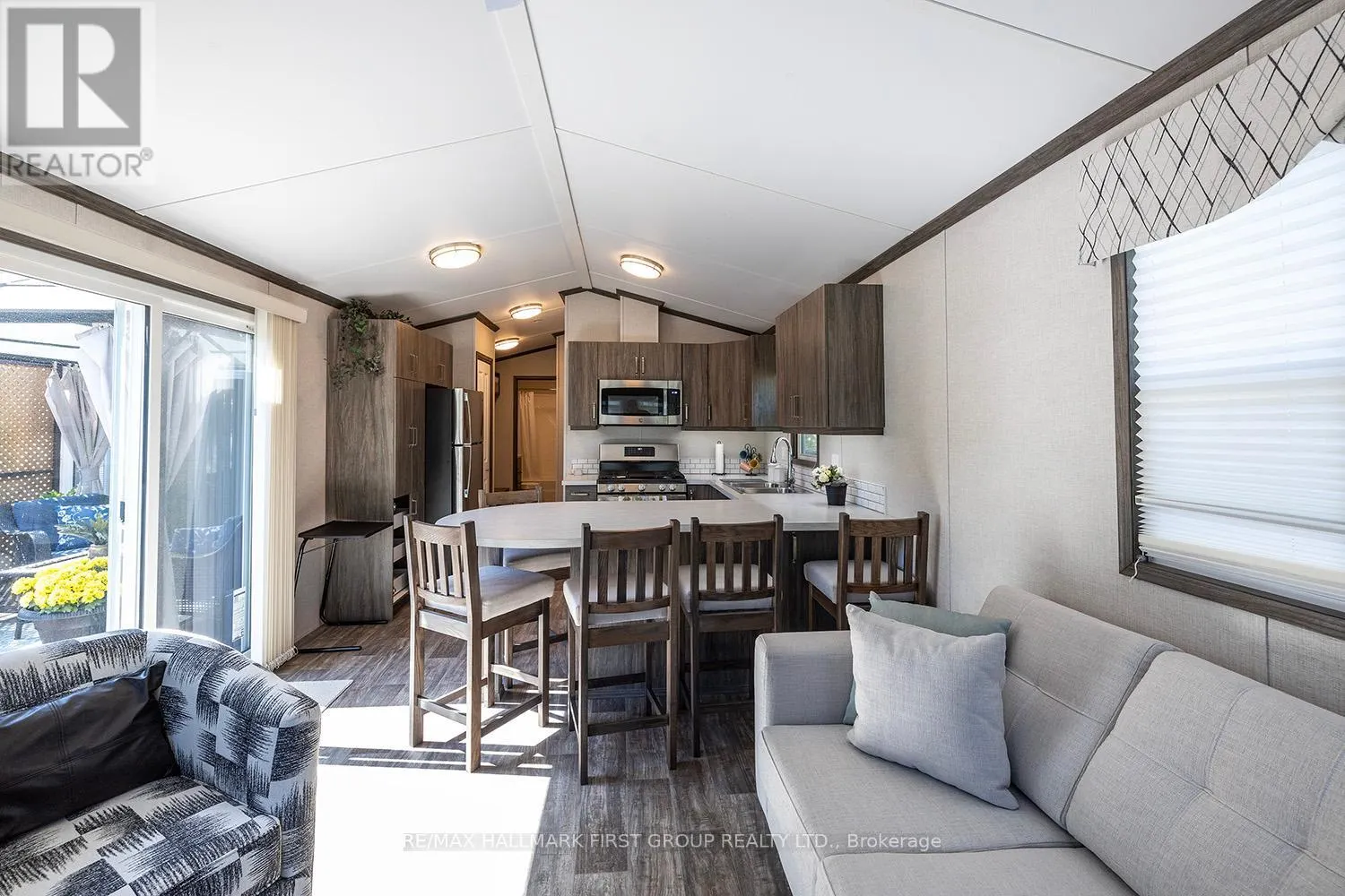 #338 - 225 PLATTEN BOULEVARD, ##338