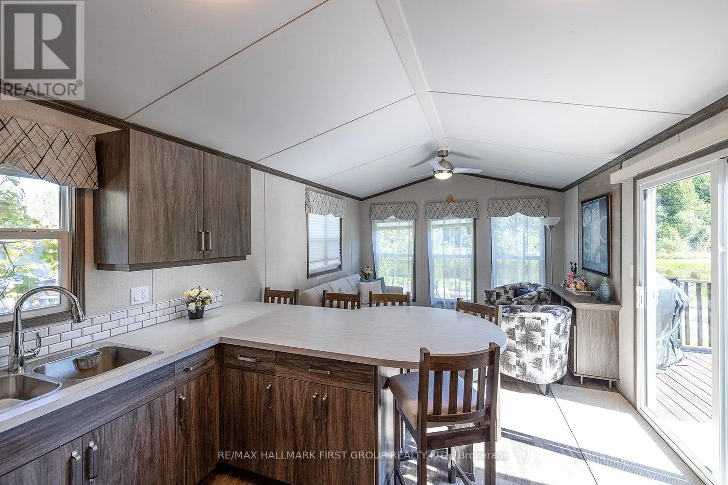 #338 - 225 PLATTEN BOULEVARD, ##338