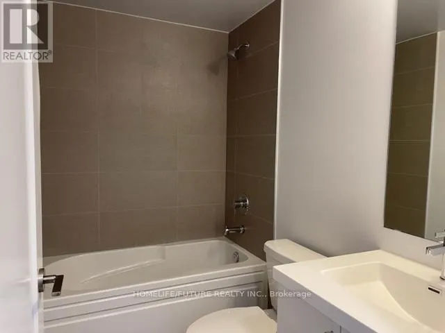 407 - 2550 SIMCOE STREET N