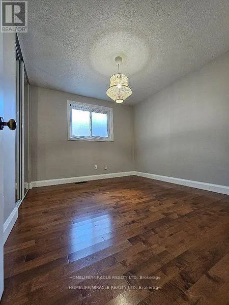 MAIN - 37 HARLAND CRESCENT