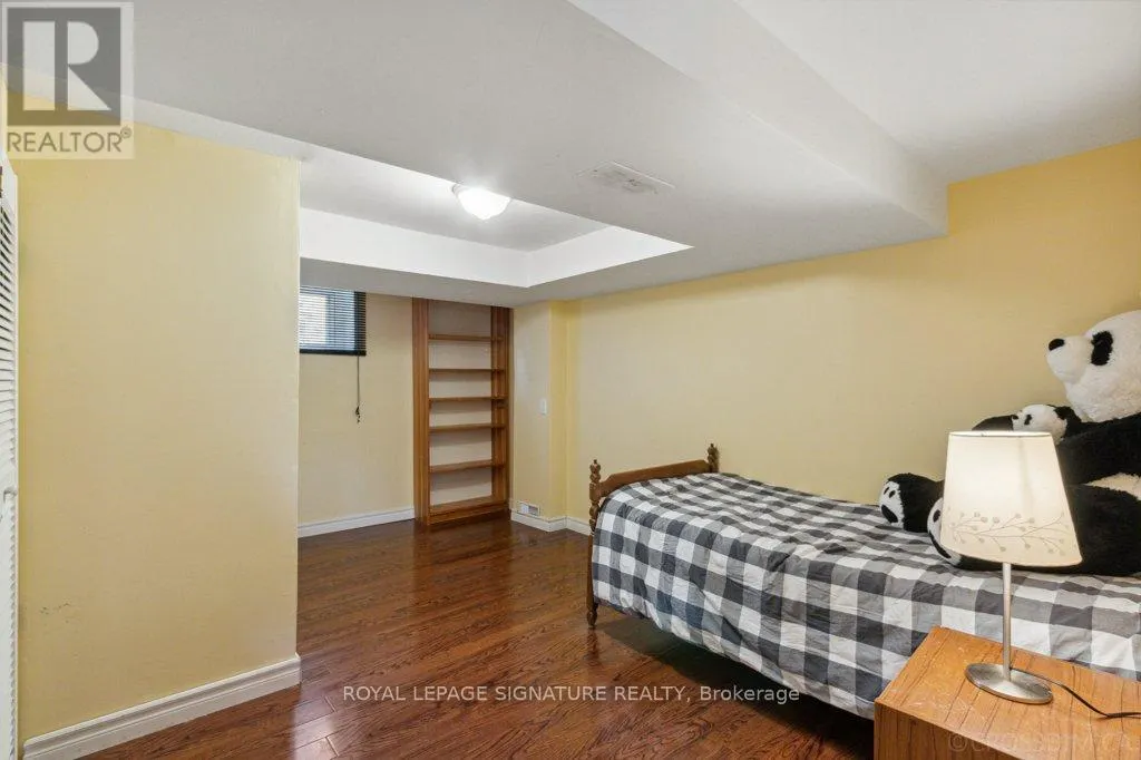 46 ILFRACOMBE CRESCENT