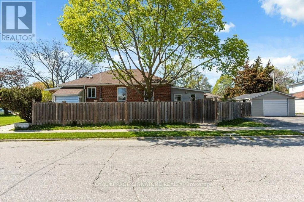 46 ILFRACOMBE CRESCENT