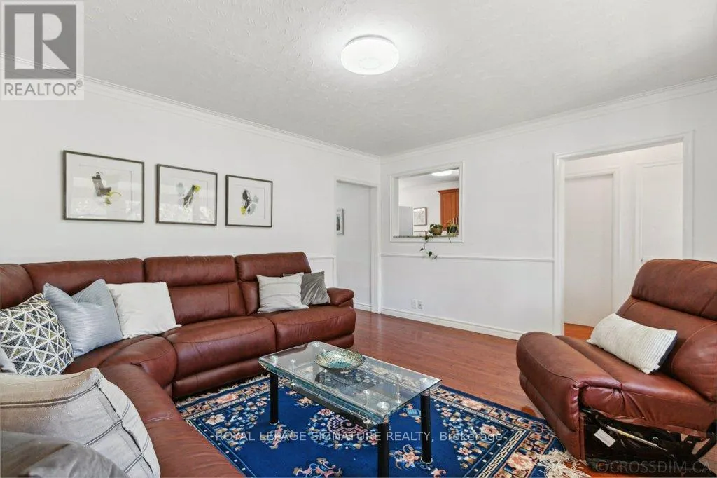 46 ILFRACOMBE CRESCENT