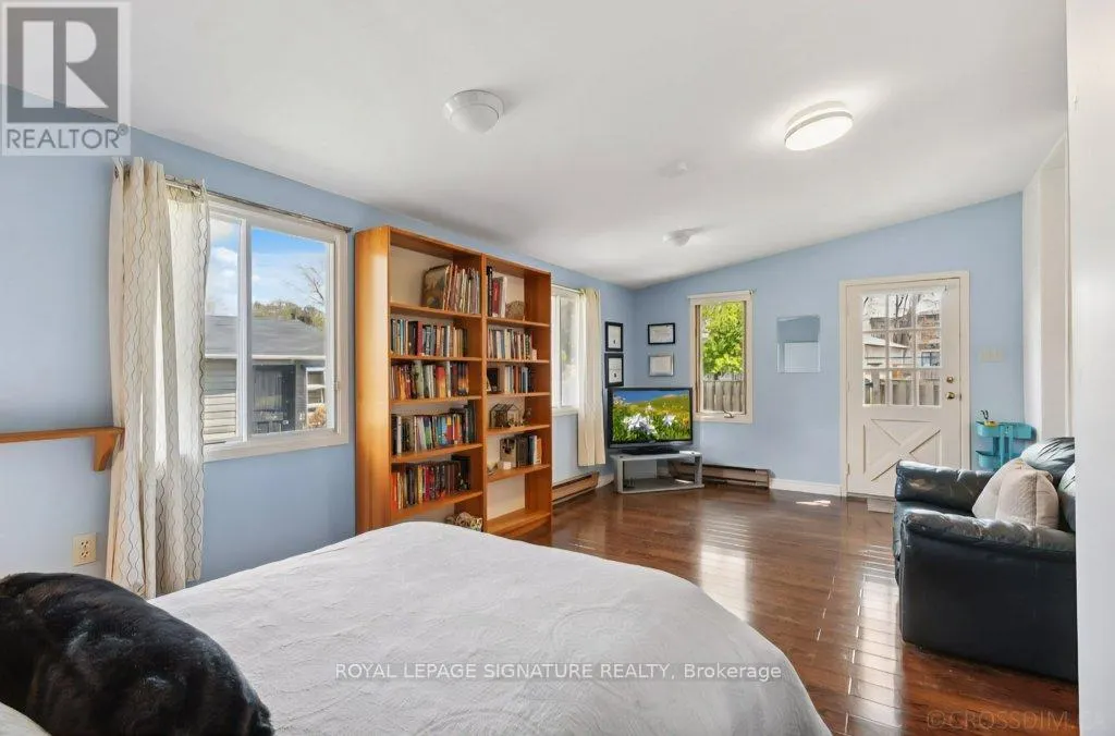 46 ILFRACOMBE CRESCENT