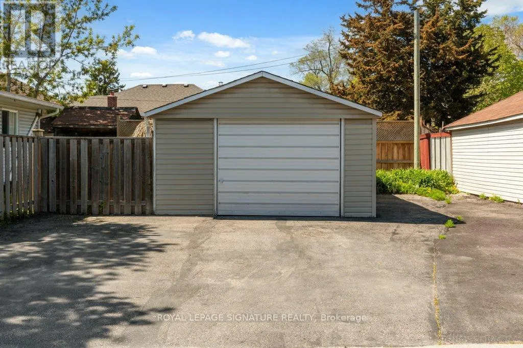 46 ILFRACOMBE CRESCENT