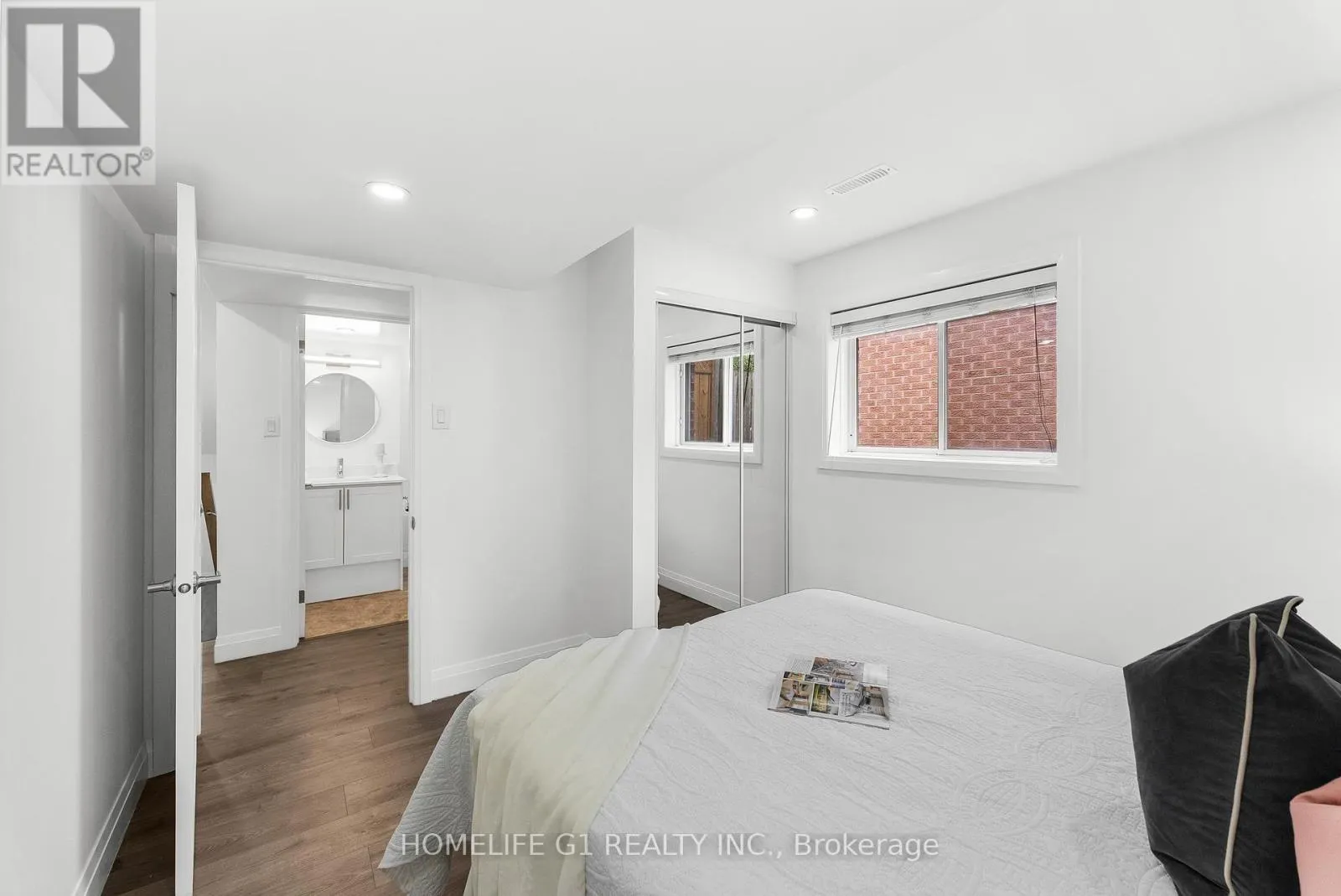 15 INGLIS AVENUE
