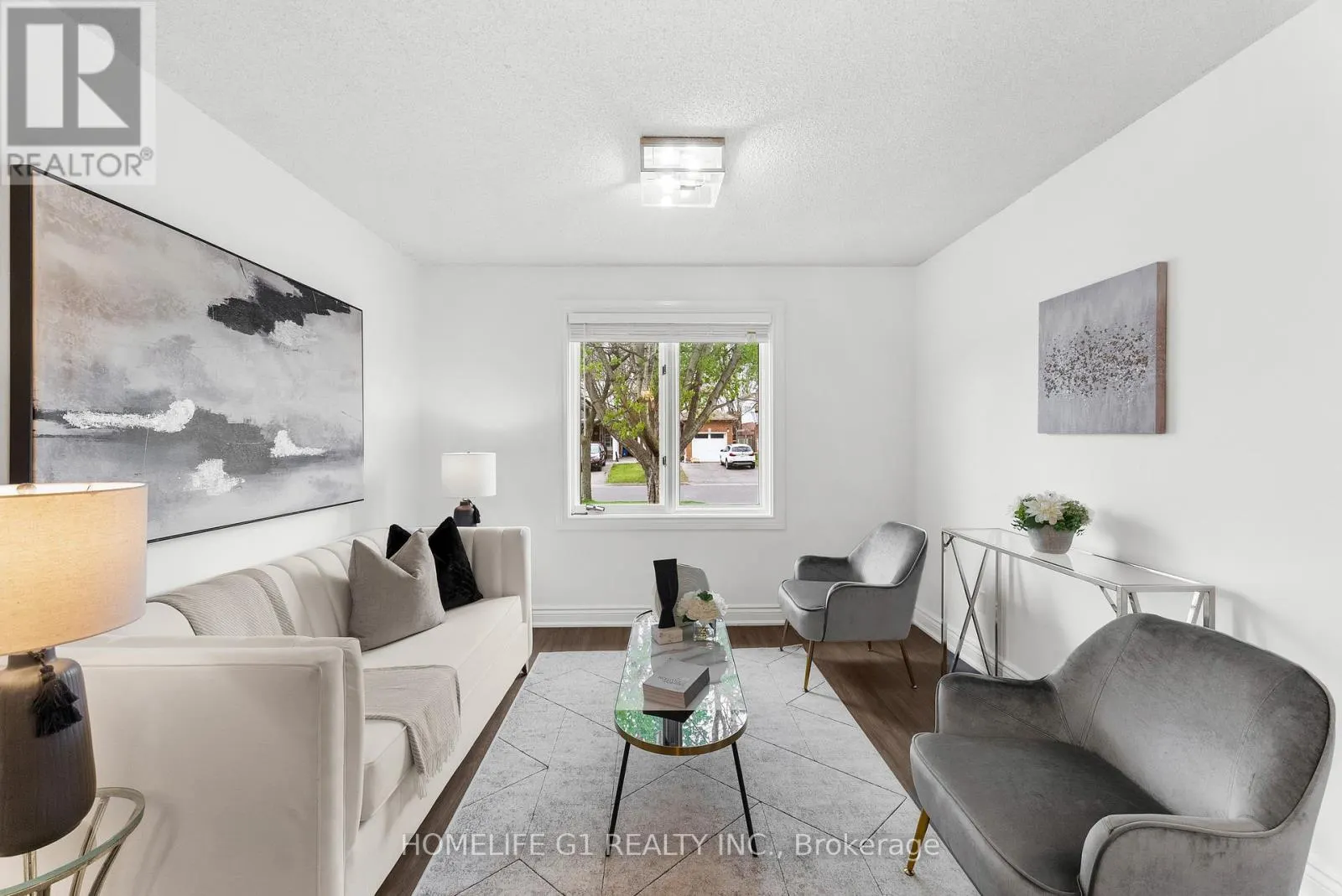 15 INGLIS AVENUE