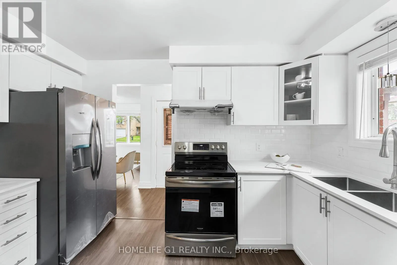 15 INGLIS AVENUE