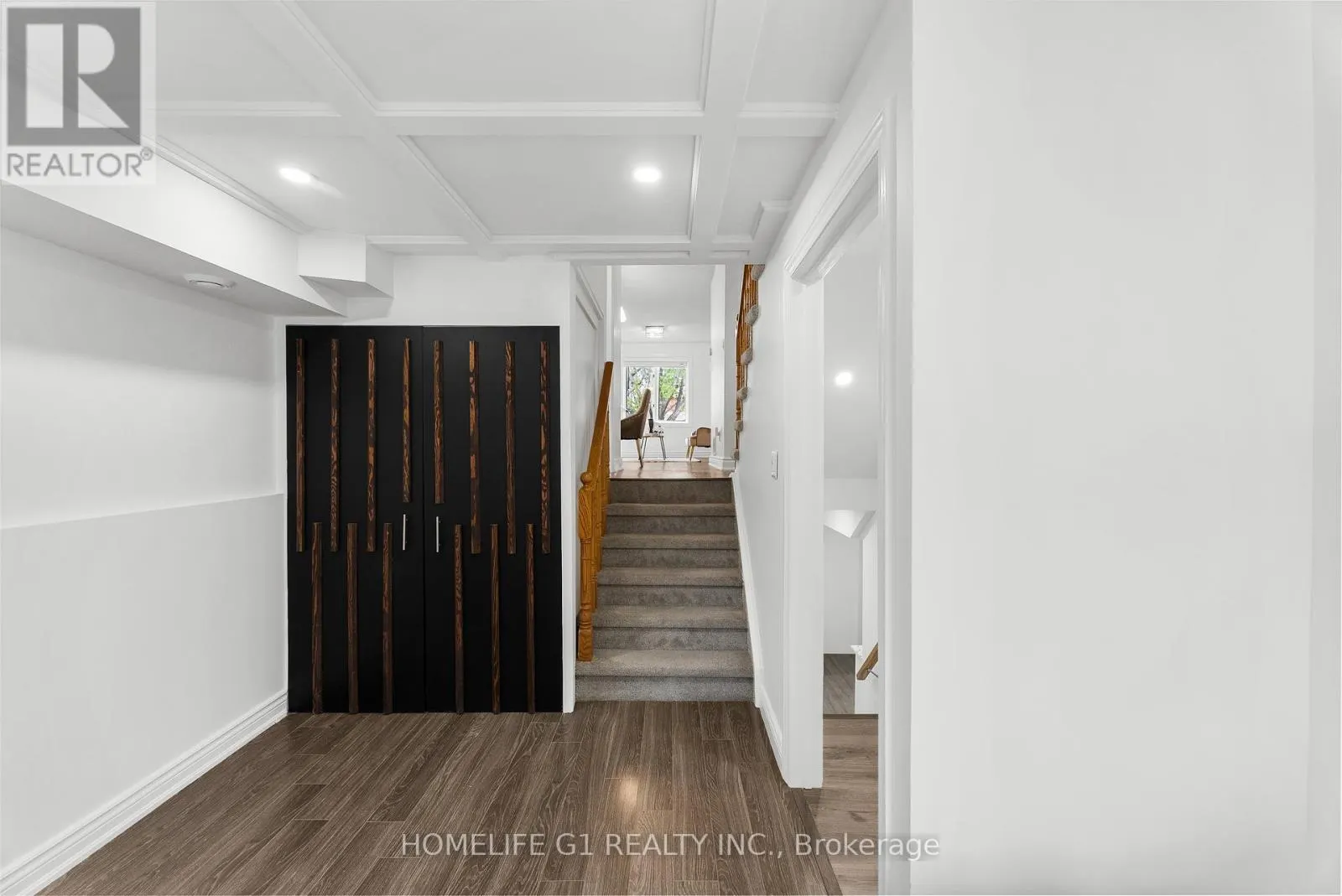 15 INGLIS AVENUE