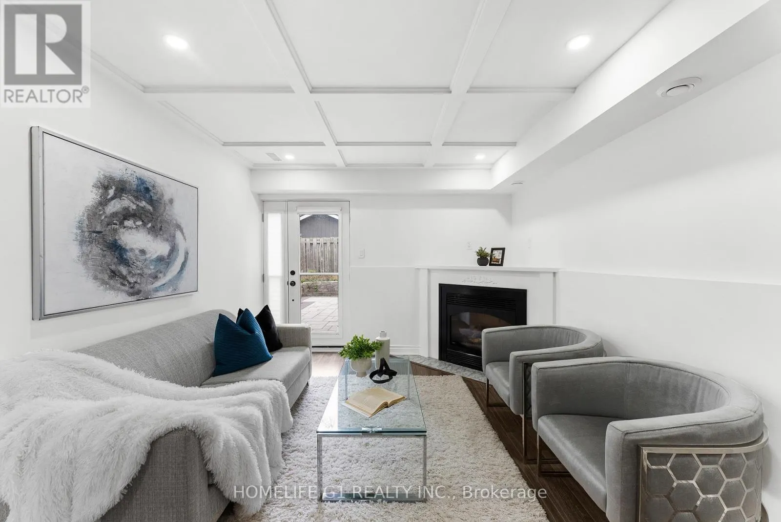 15 INGLIS AVENUE