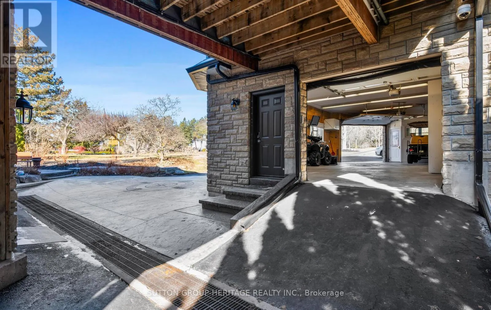 285 STEPHENSON POINT ROAD