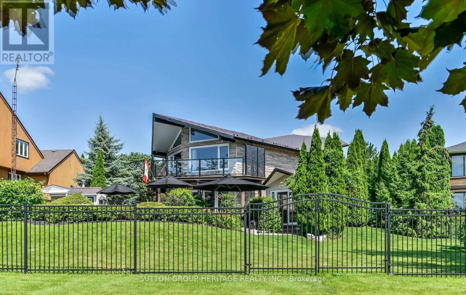 285 STEPHENSON POINT ROAD