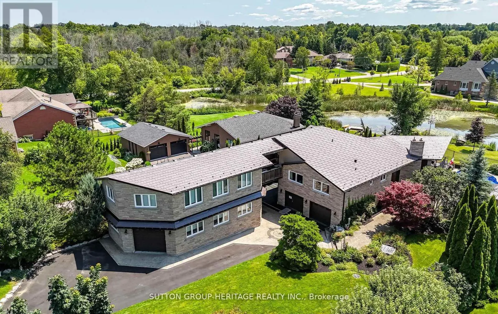 285 STEPHENSON POINT ROAD