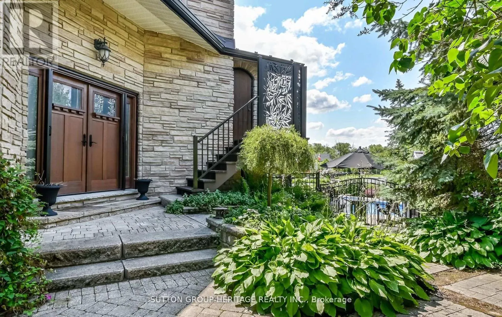 285 STEPHENSON POINT ROAD