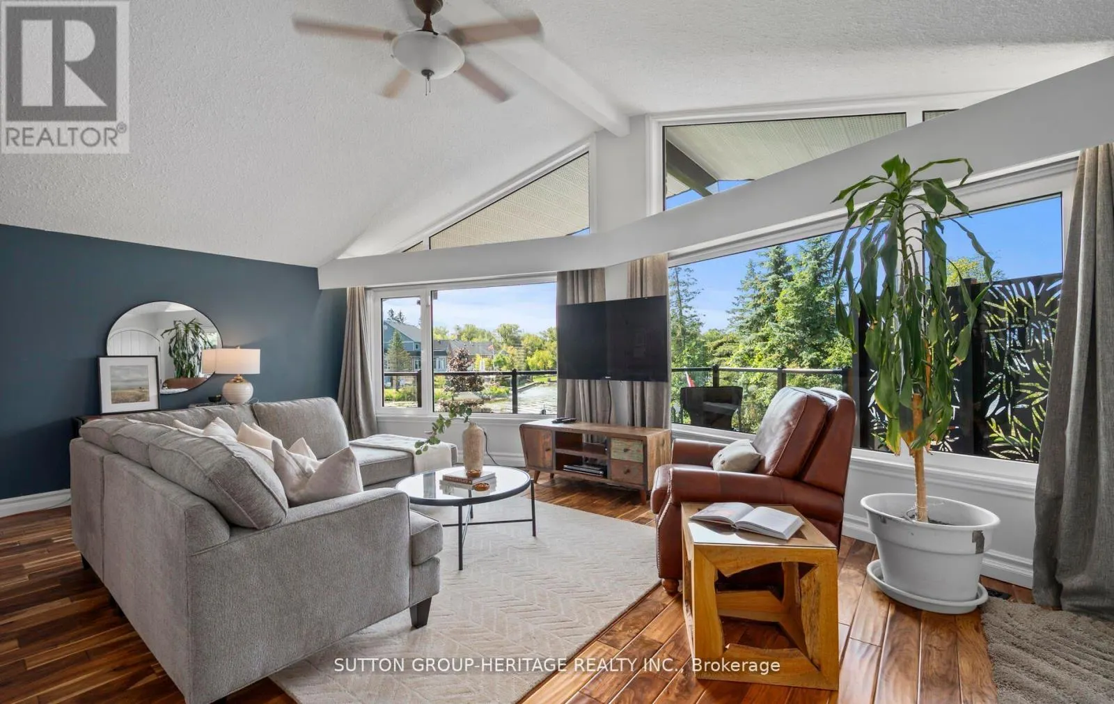 285 STEPHENSON POINT ROAD