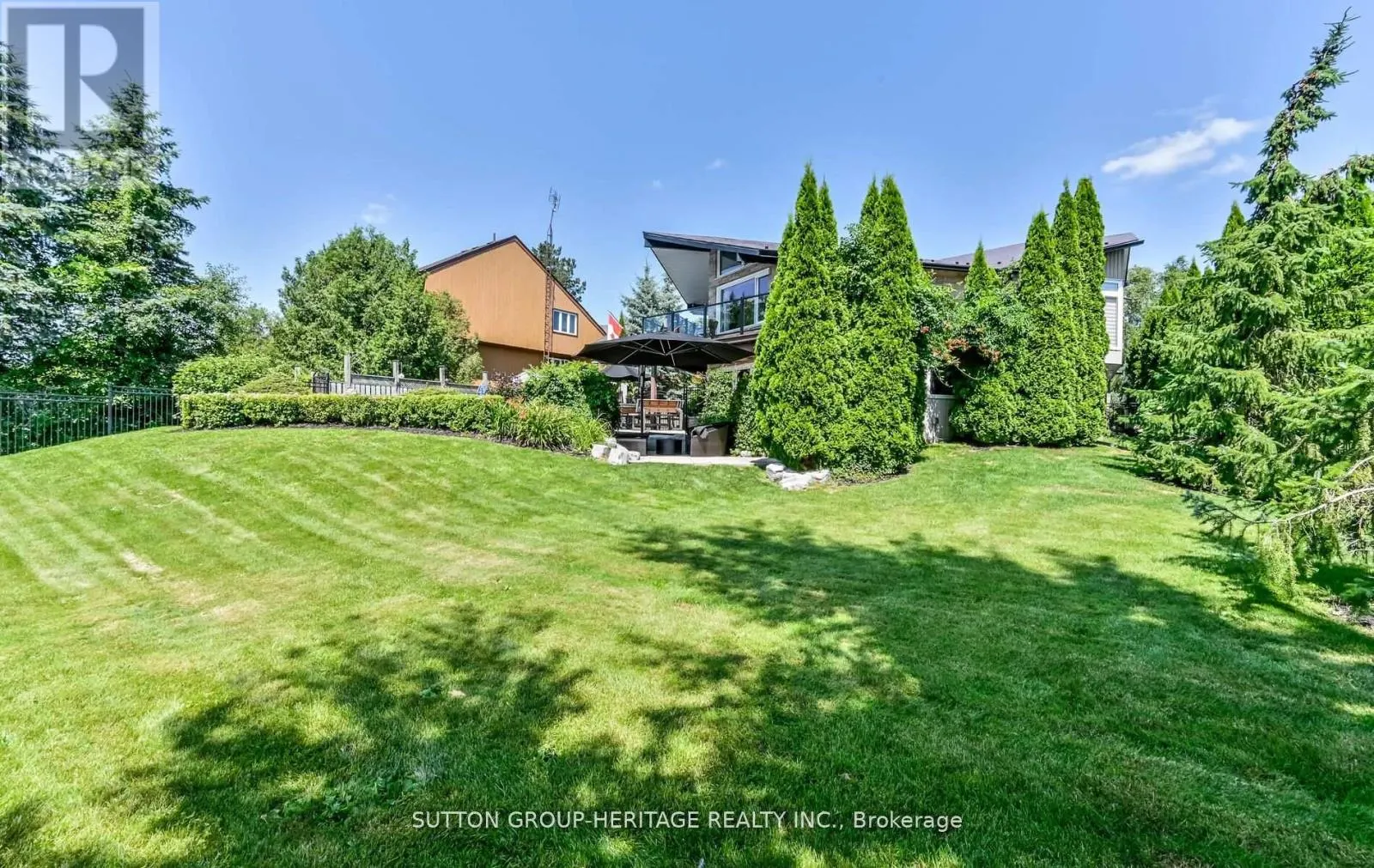 285 STEPHENSON POINT ROAD